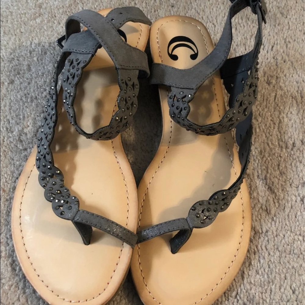 New charming charlie pewter sandals